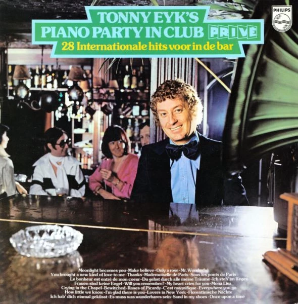 Tonny Eyk's Piano Party In Club Privé